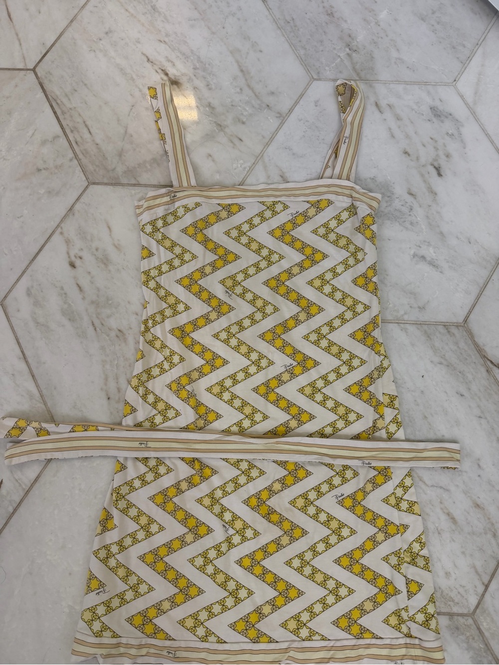 Emilio Pucci Yellow and Cream Zigzag Mini Dress - Picture 2 of 8